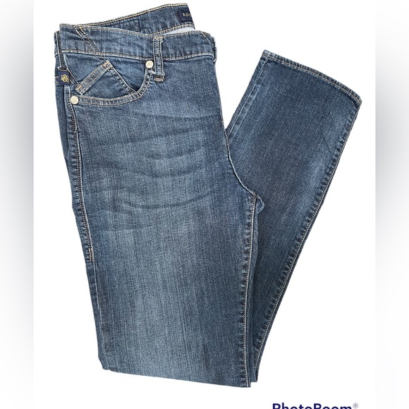 Rock and Republic Jeans Straight Leg Berlin 14 Runs Small Like Size 10-12 EUC - Picture 1 of 5